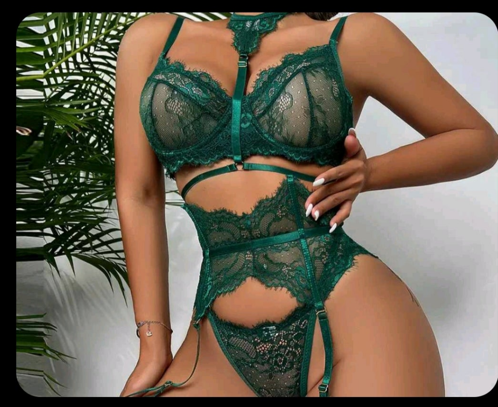 Ladies Hunter Green Sexy Eyelash Lace Bra Set W/Garters