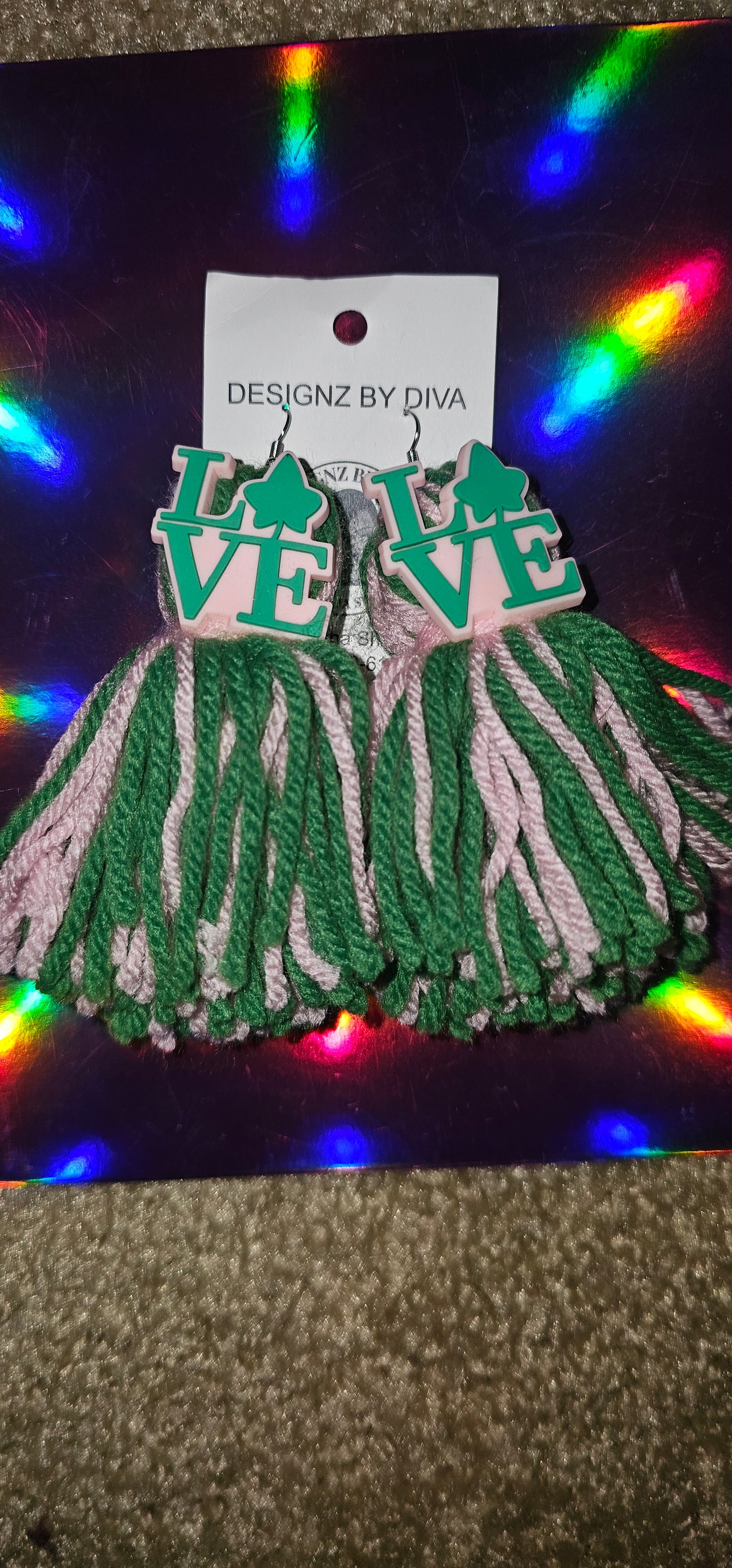 Lucky in Luv Earrings 💚🍀
