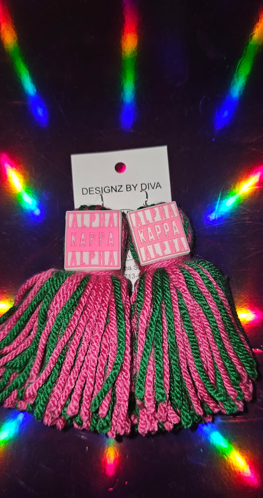 Straight Outta Ivy Earrings 💚🩷